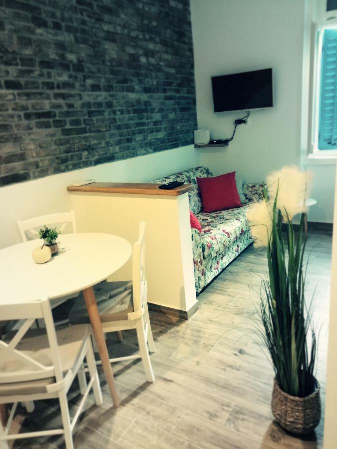 Studio Apartman Villa Gianna 洛夫兰 外观 照片